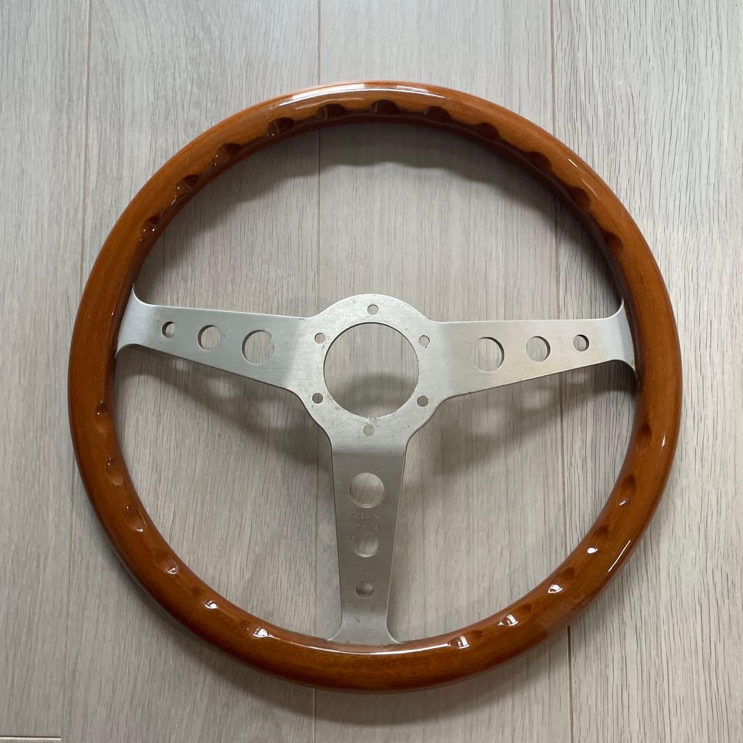 MOMO INDY ステアリングホイール（ウッド・クラシック） 直径：約37cm