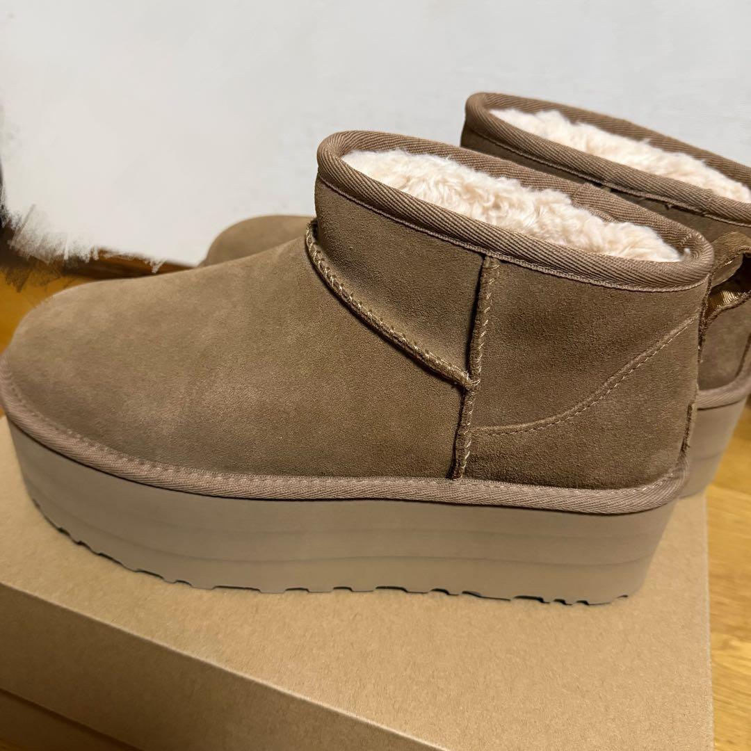 UGG クラシック ウルトラ ミニ プラットフォーム　25㎝
