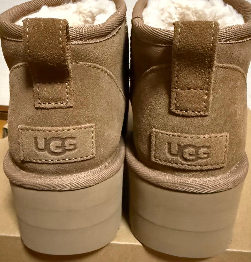 UGG クラシック ウルトラ ミニ プラットフォーム　25㎝