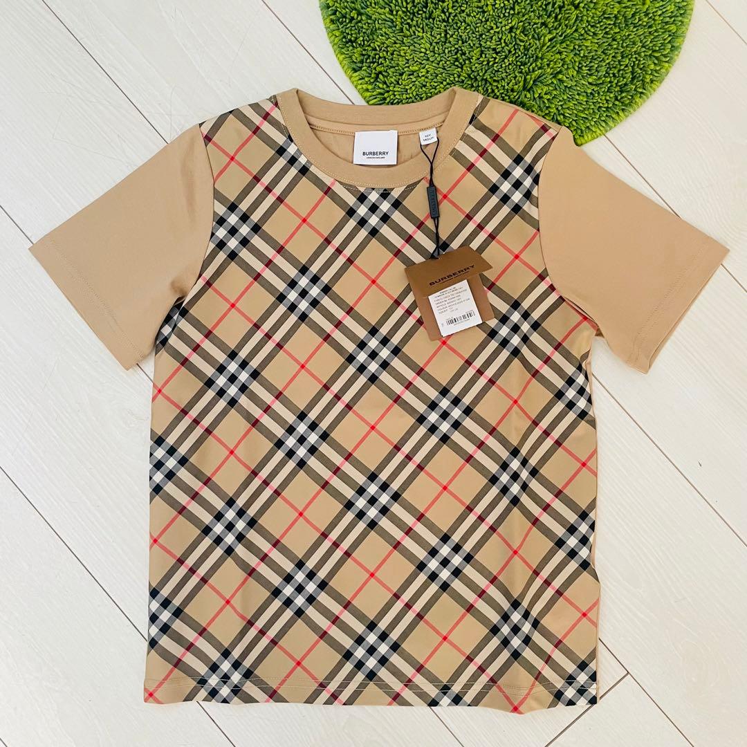 新品 BURBERRY バーバリー 10Y 140cm Tシャツ 定25740円