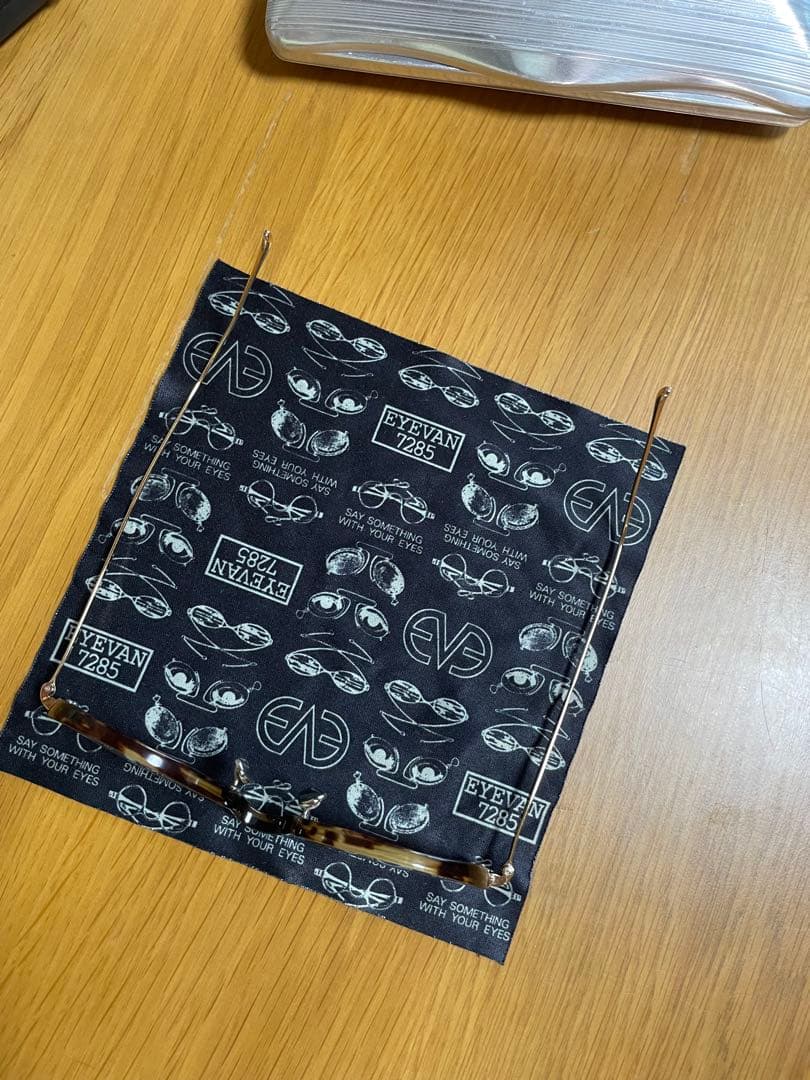 eyevan7285 メガネ　眼鏡　茶色