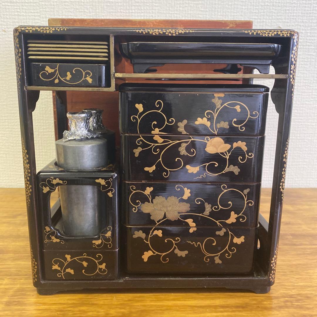 【貴重】野弁当　黒漆重箱 堤重　花見弁当　金装飾付き