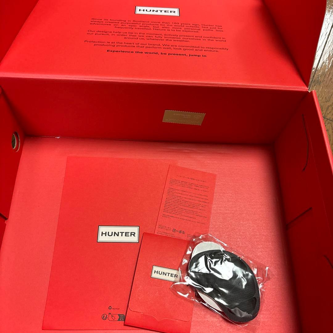 HUNTER 38イントレピッド ジップ アンクル パファー スノーブーツ