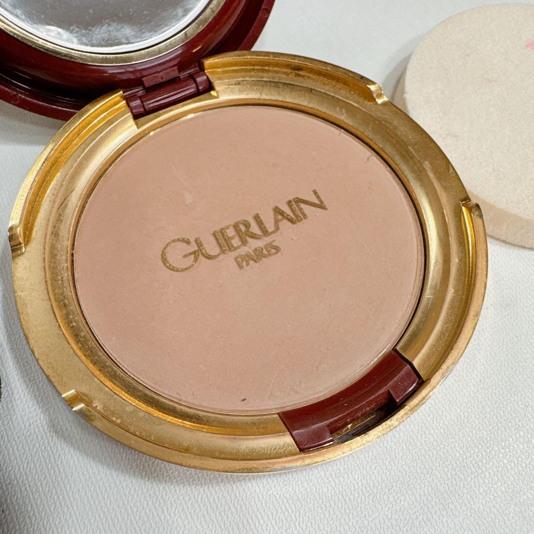 GUERLAIN ゲラン ビューティ トリートメントパウダー ファンデ
