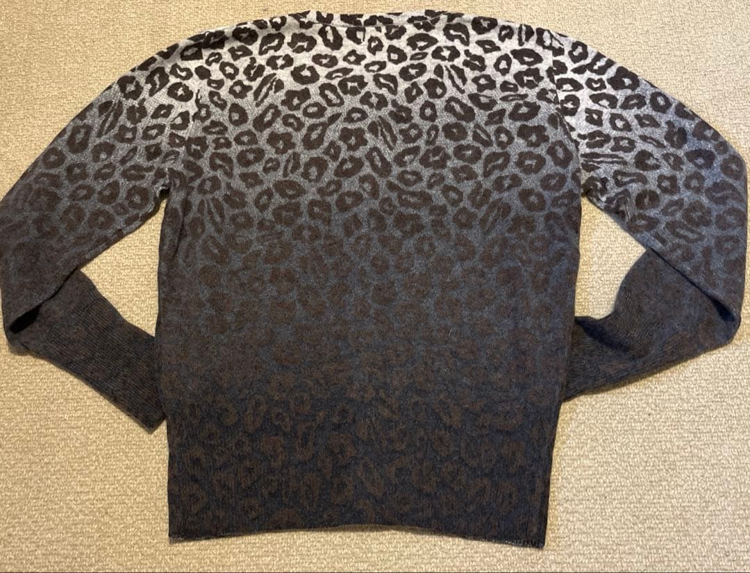 本日のみセール❗️ヴィヴィアンウエストウッド　豹柄カーディガン