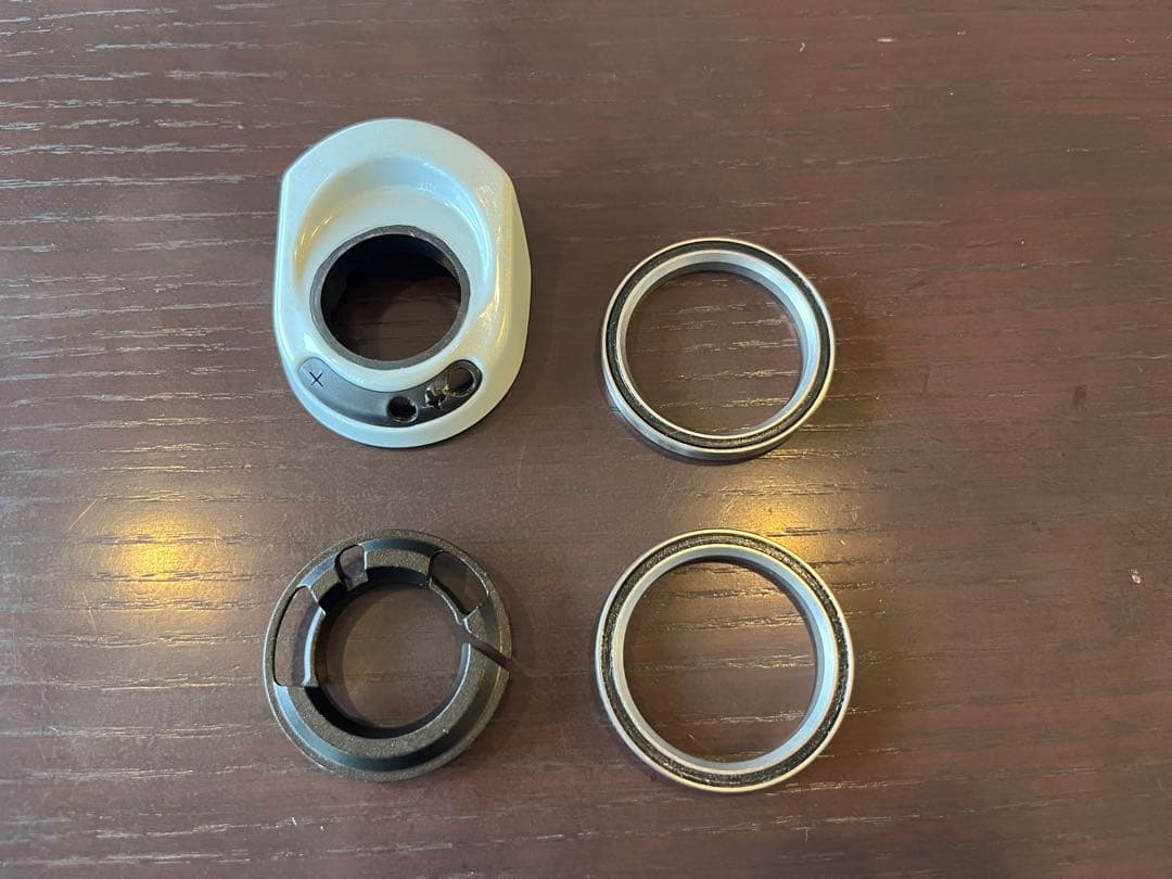 フ*S様 TREK フレームセット 現行モデル　【トップチューブの割れあり】