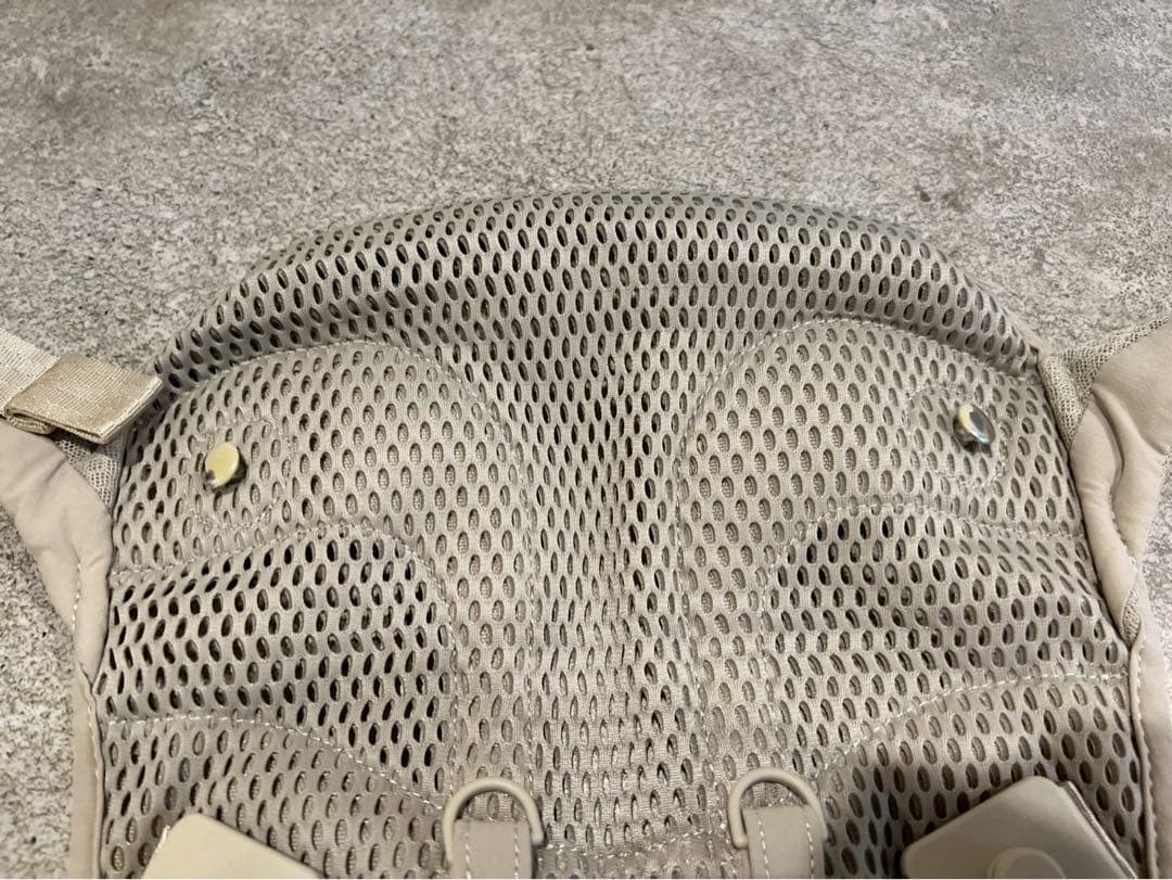 【大幅値下げ】エアバギー・ベビーキャリア ベーシックプラス　メッシュカバー