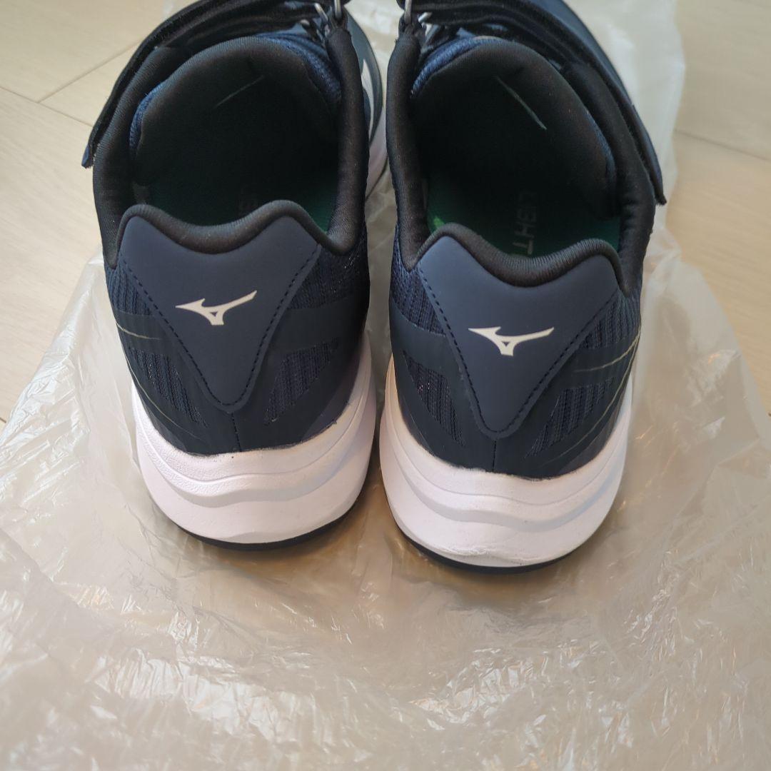 Mizuno ウエーブライトレボランエリート　トレーニングシューズ