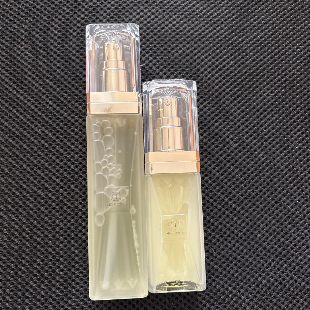 コントラージュ化粧水、美容液、コットンプレゼント付き