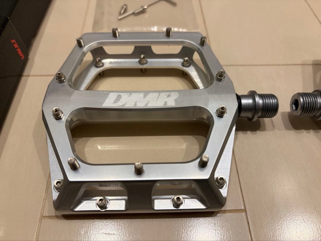 DMR Vault V2 ペダル