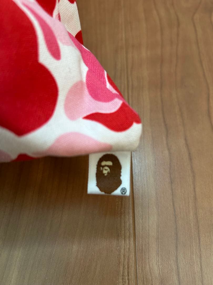 ア　ベイシングエイプ　クッション２個セット