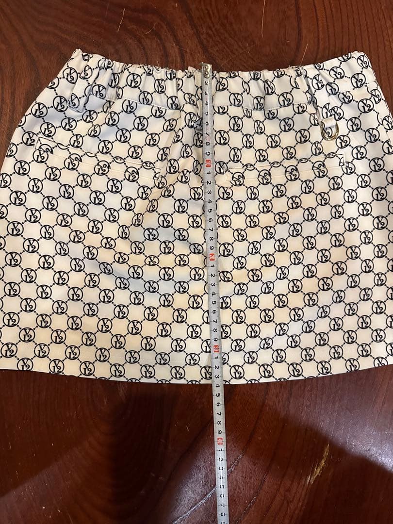 V12 スカート ホワイト サイズ2 美品