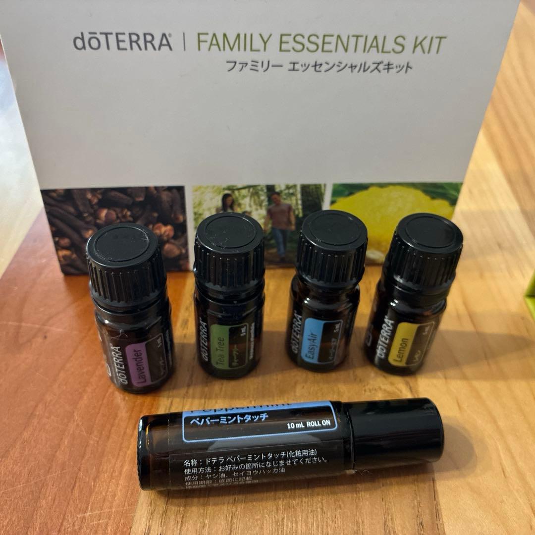ドテラ　doTERA ファミリーエッセンシャルズキット