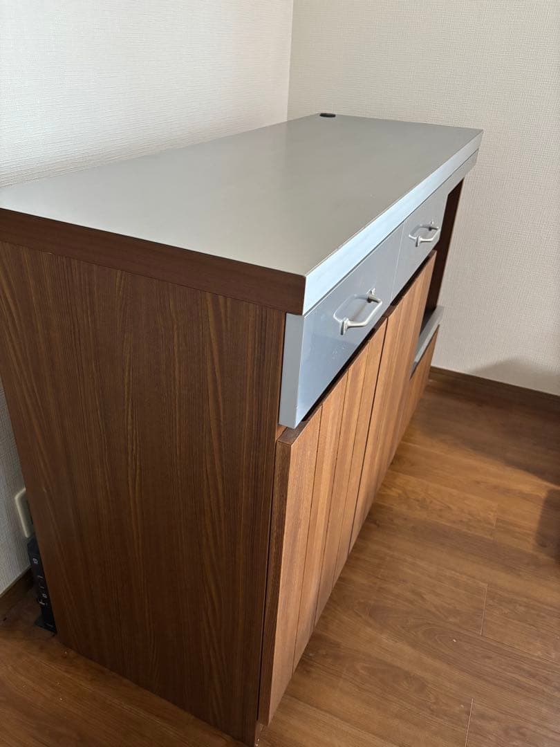 unico キッチンカウンター ウニコ　食器棚 ステンレス