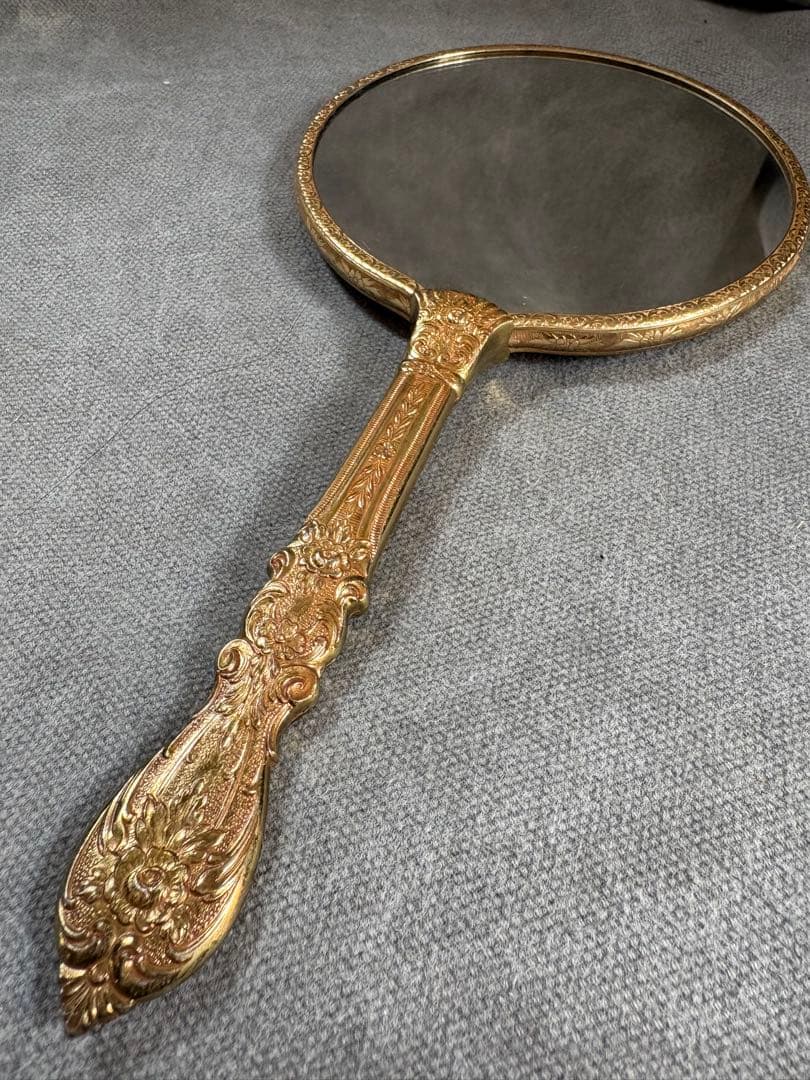 真鍮の手鏡「ANTIQUE GOLD FINISH」
