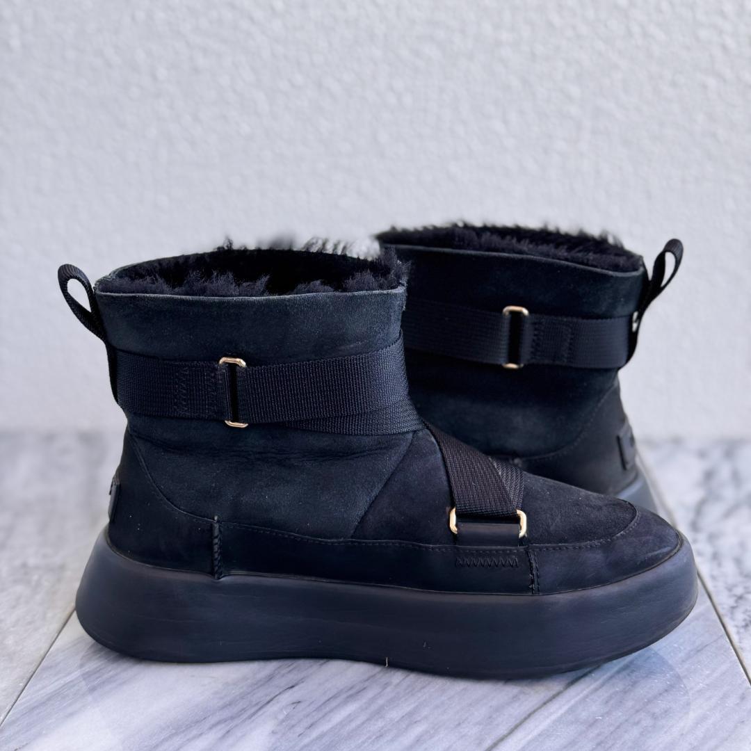 UGG アグ クラシック ブーム バックル ブーツ　厚底ショートムートンブーツ
