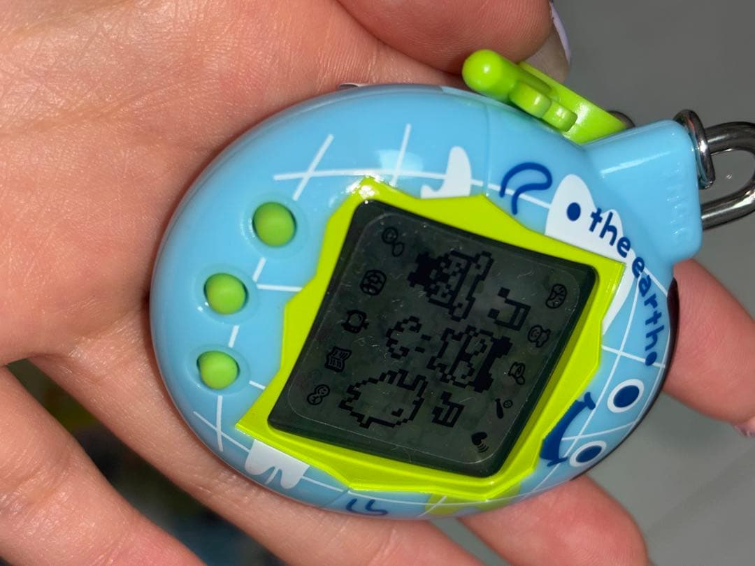 ★希少品★いぇー!ふぁみりーイロイロ! 　たまごっちプラス 　ふぁみたまワールド