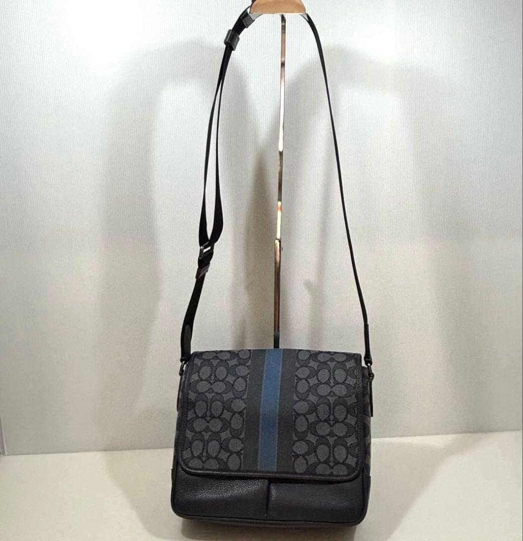COACH コーチ　ショルダーバッグ トンプソン　シグネチャー　ネイビー