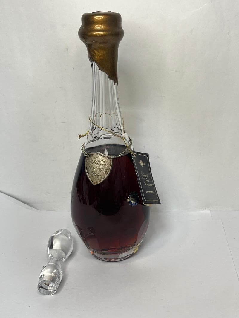 ブランデー ジャノー ナポレオン クリスタル700ml 替え栓付とオタール替栓