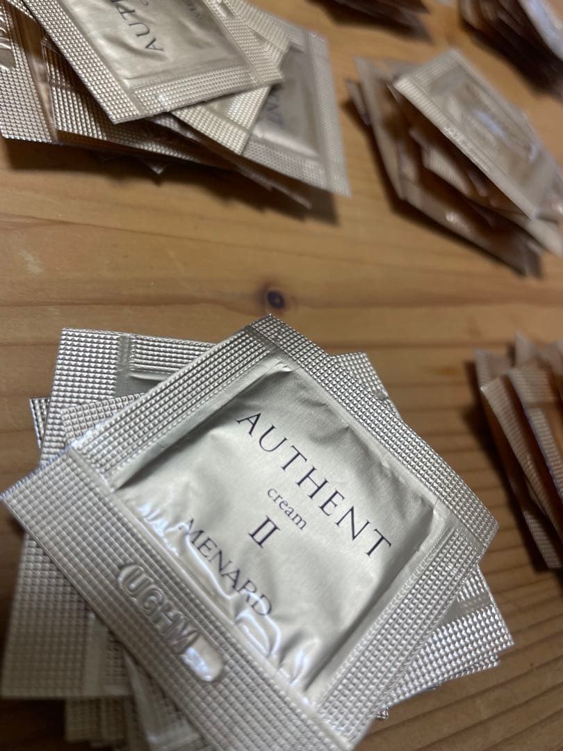 Ｙ．Ｏ オーセントクリームⅡ 30袋　エモリエントクリーム　メナード