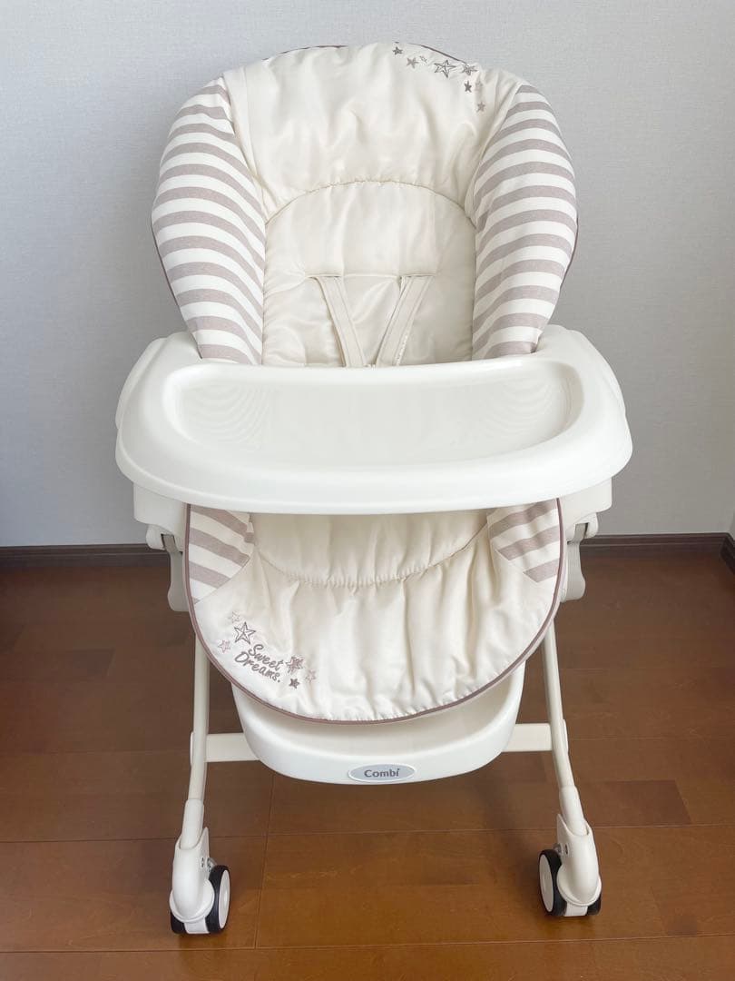 combi ネムリラ AT 電動ハイローベッド&チェア