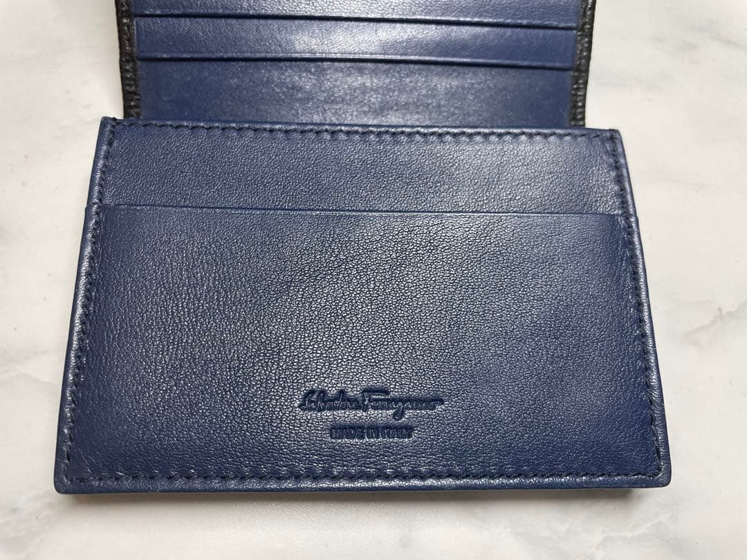 【FERRAGAMO 】フェラガモ ガンチーニ 名刺入れ レザー 黒