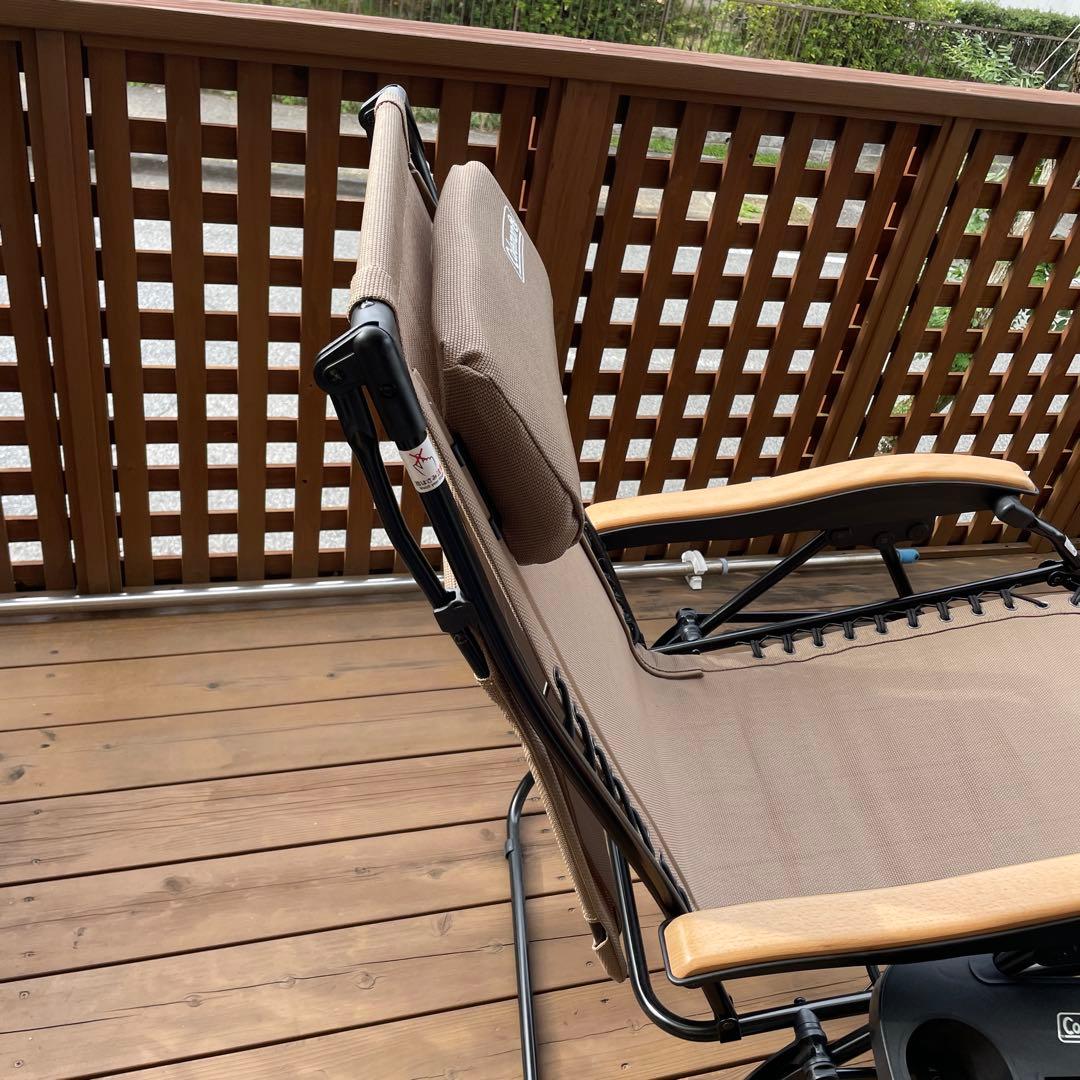 Coleman 日よけ付きリクライニングチェア