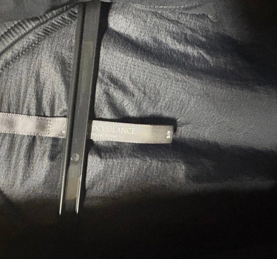 【美品】ARC'TERYX VEILANCE ダウンジャケット