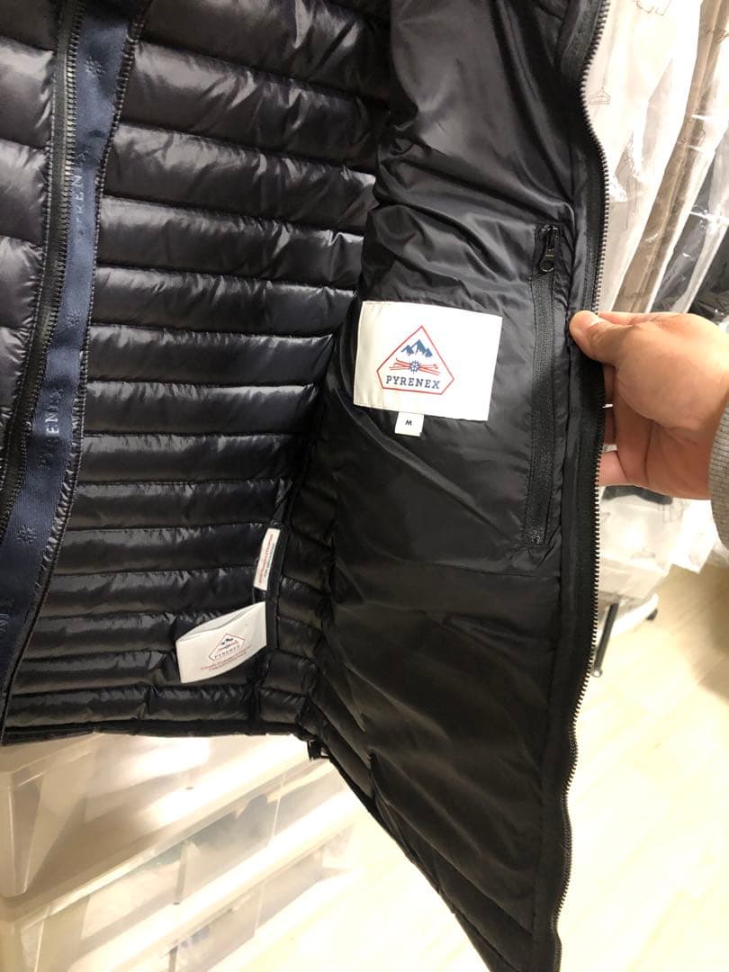 PYRENEX ピレネックス ダウンベスト 黒色 サイズM インナーベスト 美品