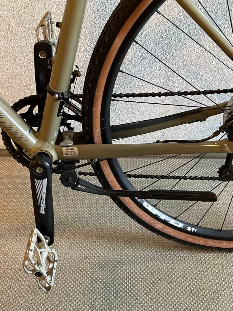 2020年モデル　FUJI JARI 1.5 グラベルロードバイク 49センチ