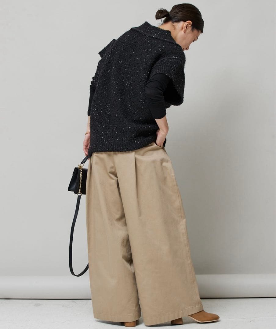 Curensology カレンソロジー ツイーディヤーン ニットベスト ブラック