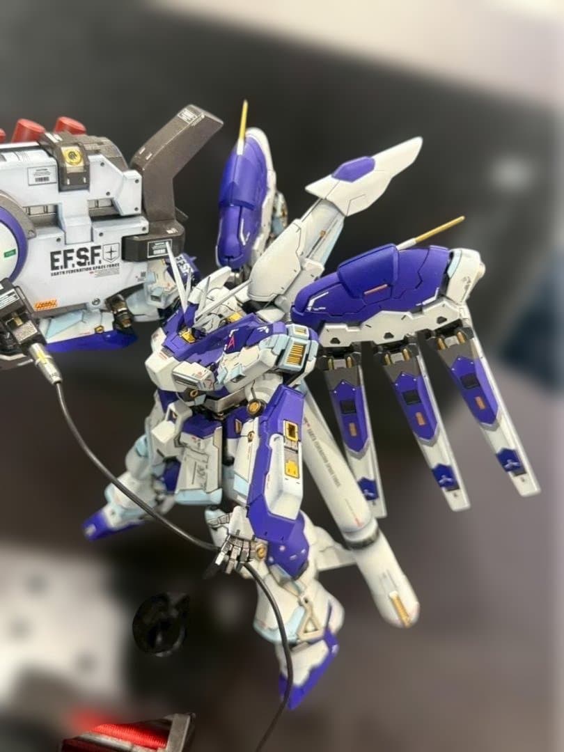 【塗装済】RG Hi-νガンダム＋ハイパー・メガ・バズーカ・ランチャー　完成品