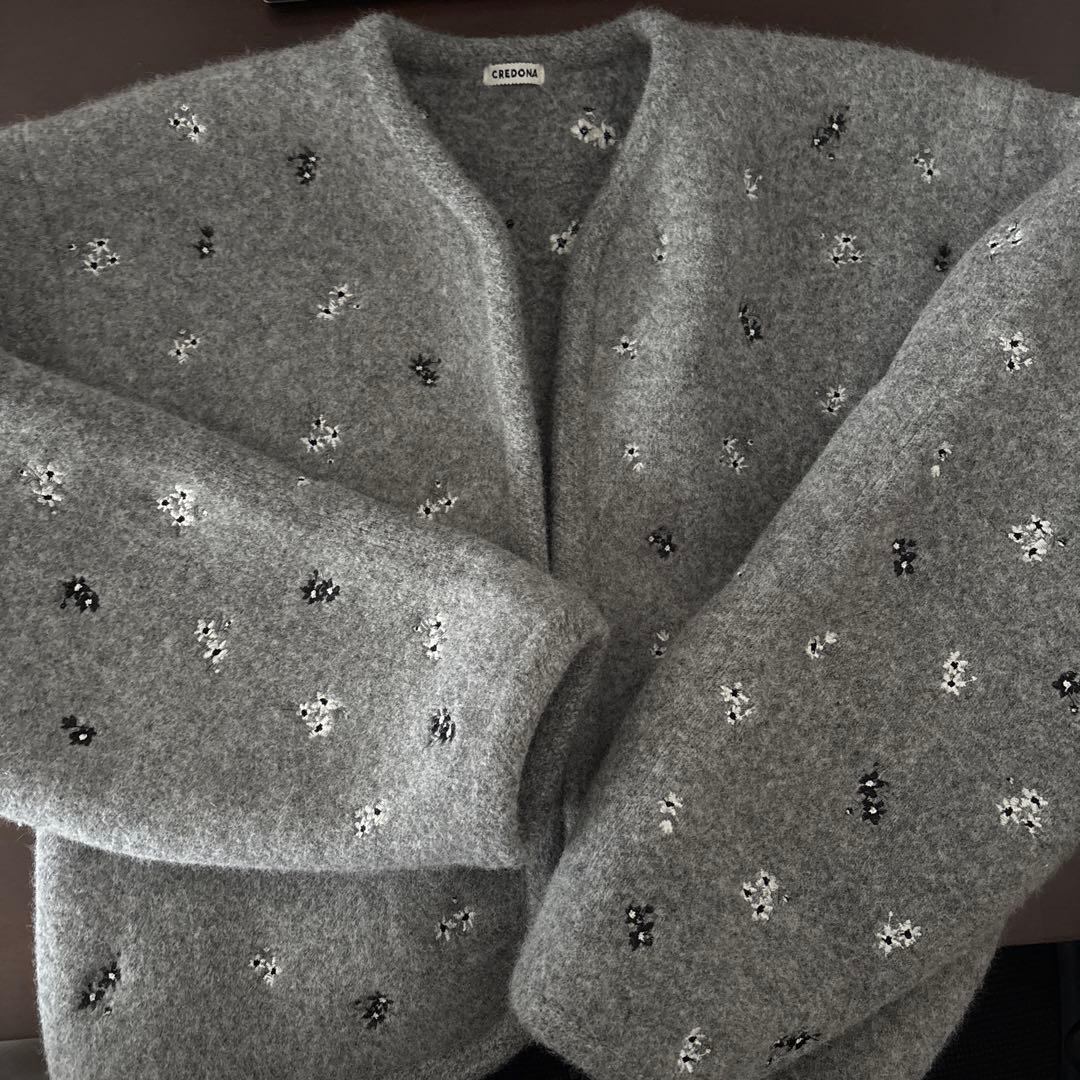 ジャケット・アウター FLOWER EMBROIDERY KNIT JACKET / CREDONA