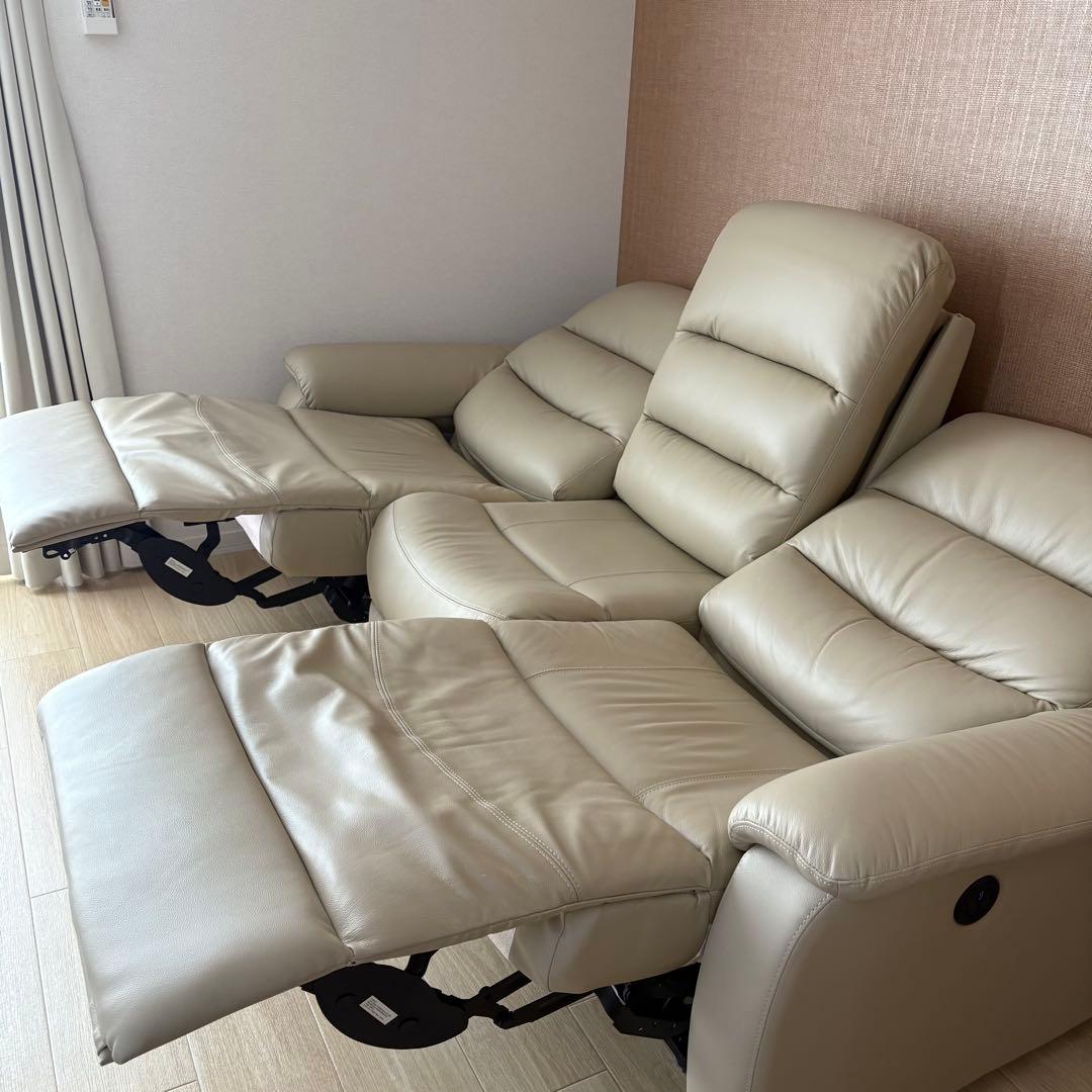 3人掛け電動テーブル付きリクライニングソファ （Nビリーバ2 革BE）