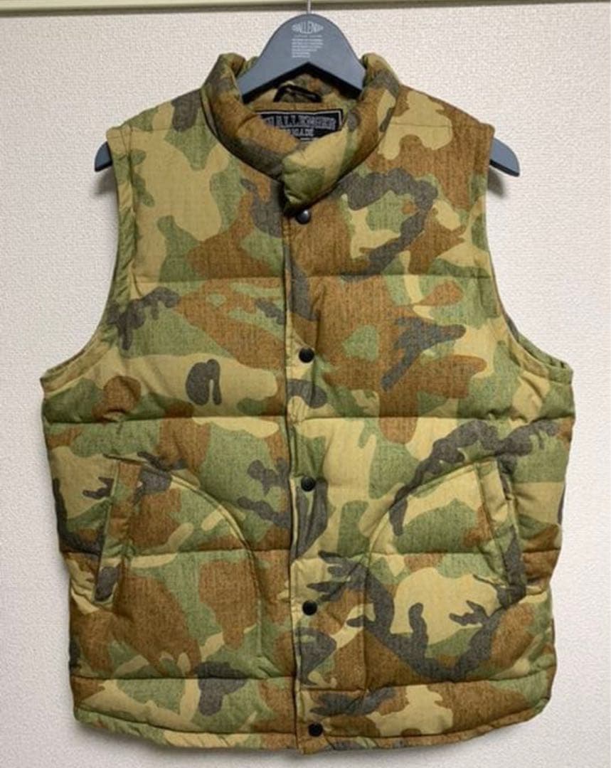 Challenger ダウンベスト