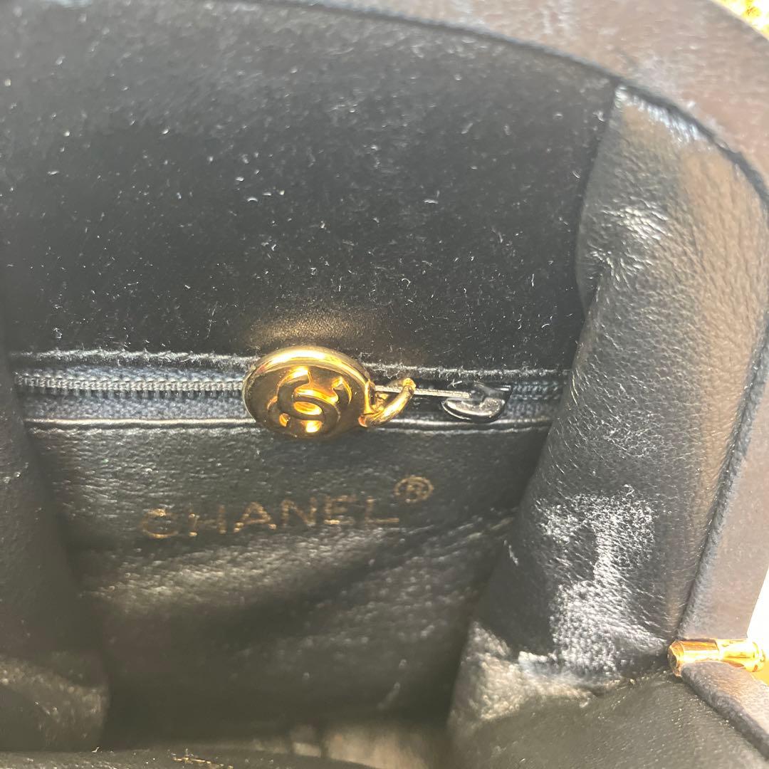 CHANEL ブラックレザー パーティーバッグ