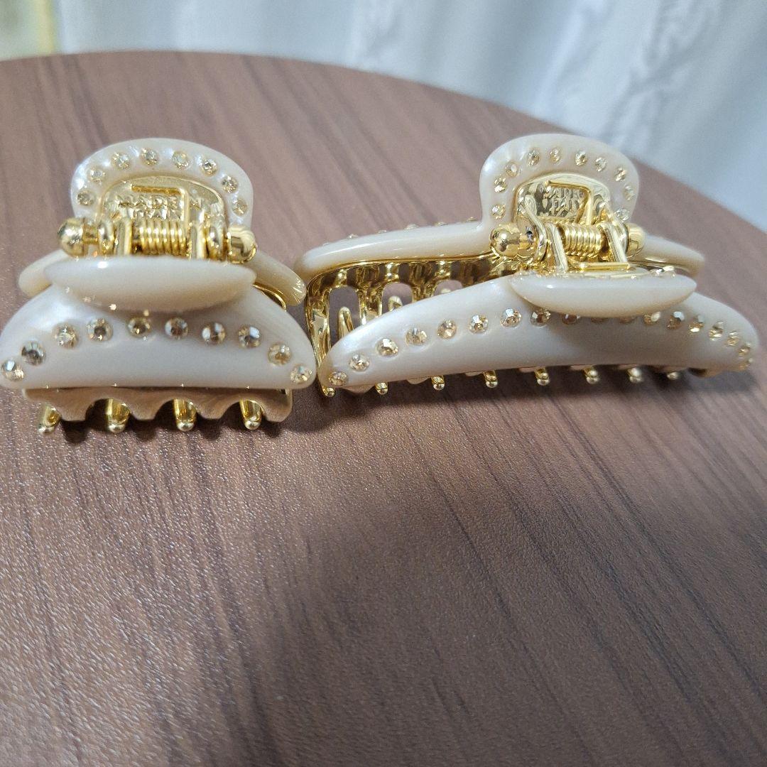 匿名配送　アッカacca クリップ 2点セット　おまけCHANELの小さな袋