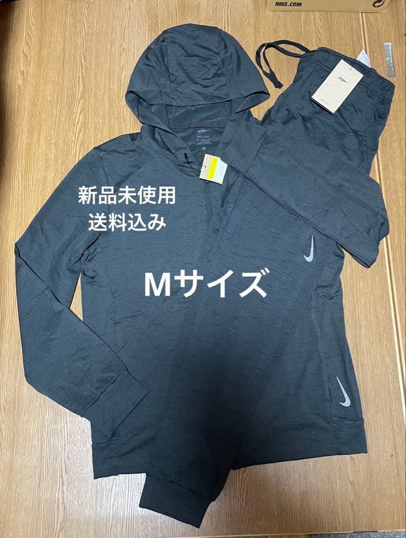 新品未使用　Nike yoga ヨガ　セットアップ　Mサイズ