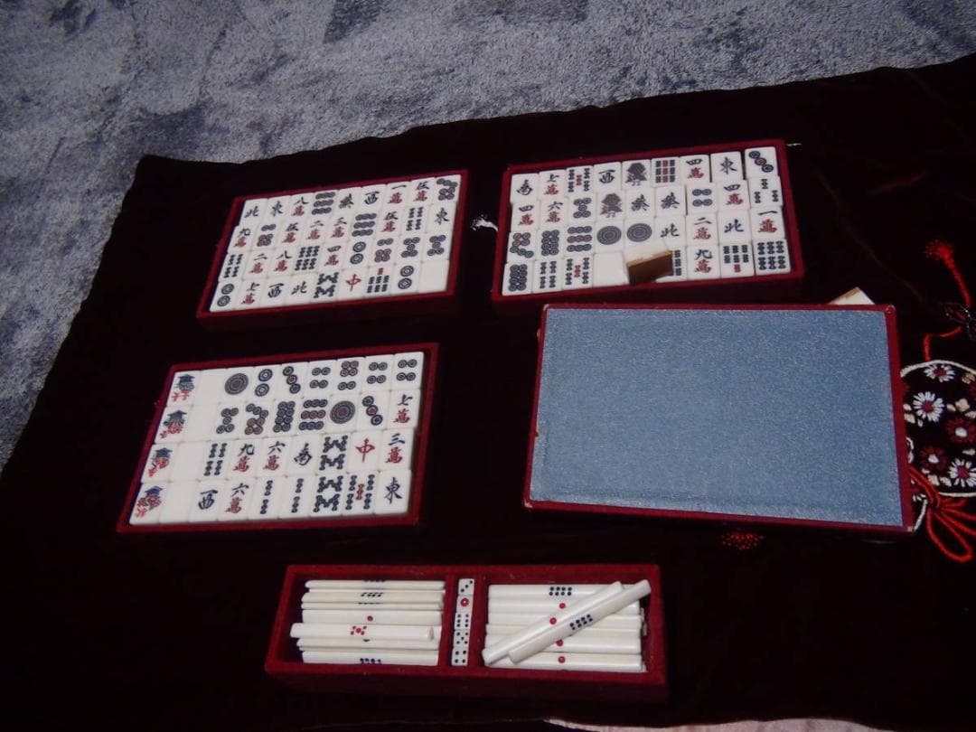 麻雀パイ 麻雀牌 マージャン 牌 ! 。