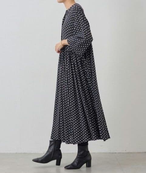 美品✨️BEARDSLEY ドットギャザーワンピース　サイズ0