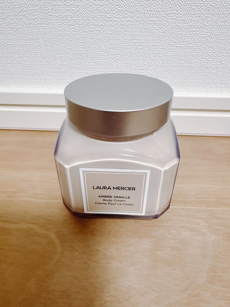 【未使用品】ローラメルシエ　ボディークリーム　アンバーバニラ　200g