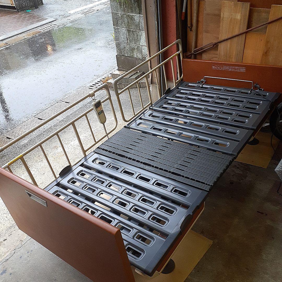 パラマウントベッド　楽匠　　　　　介護用ベッド　電動ベッド　介護　電動　在宅ケア