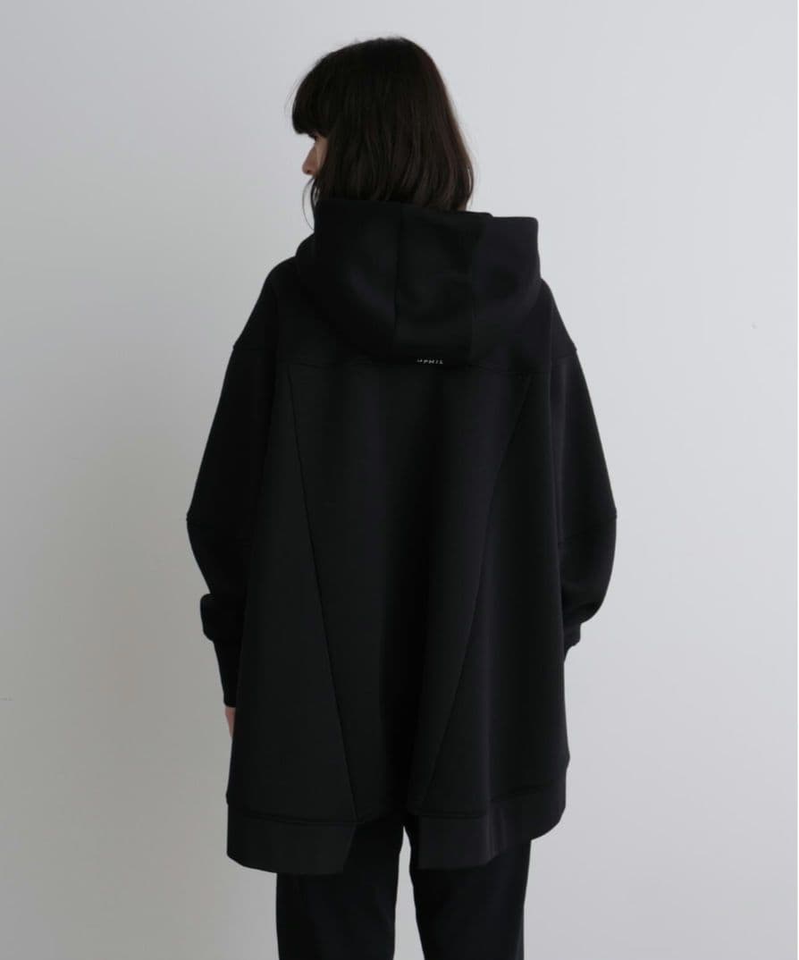 ルフィル　スポーツ　テックダンボールジャージーフーディ