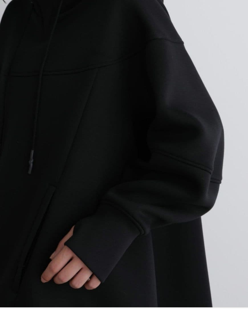 ルフィル　スポーツ　テックダンボールジャージーフーディ