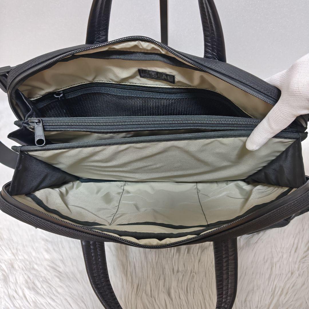 【美品】SEAL シール オーガナイザービジネスバッグ 防水 A4 タイヤ 通勤