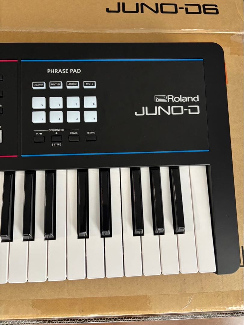 Roland JUNO-D6 ペダル・ヘッドホン・背負えるケース付き