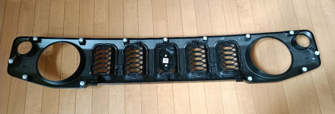 ジムニー ノマド 純正 フロントグリル 新車外し　送料込