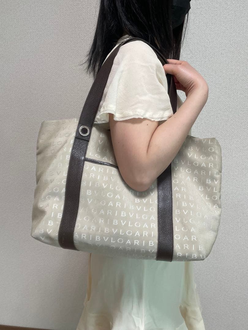 BVLGARI ロゴプリント トートバッグ