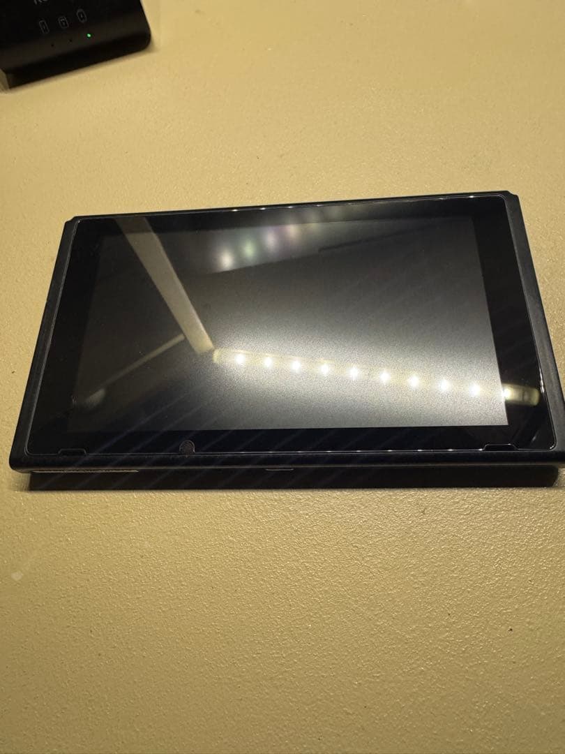 Nintendo Switch 本体 ブラック　背面擦り傷あり