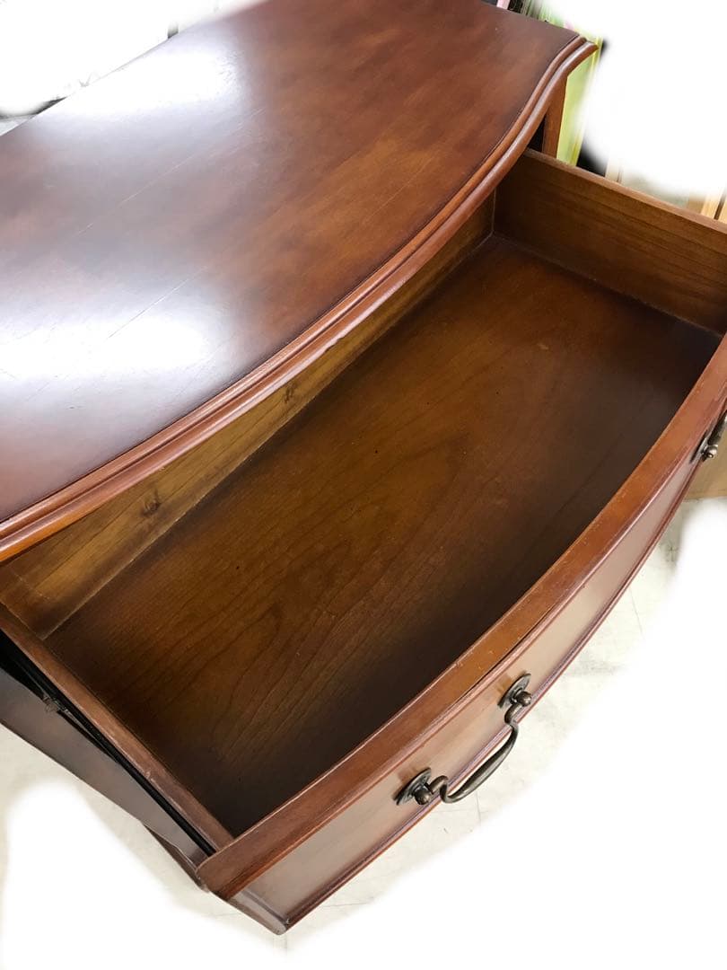 チェスト　ヨーロピアン　アンティーク　コンソール　北欧　クラシック　レトロ